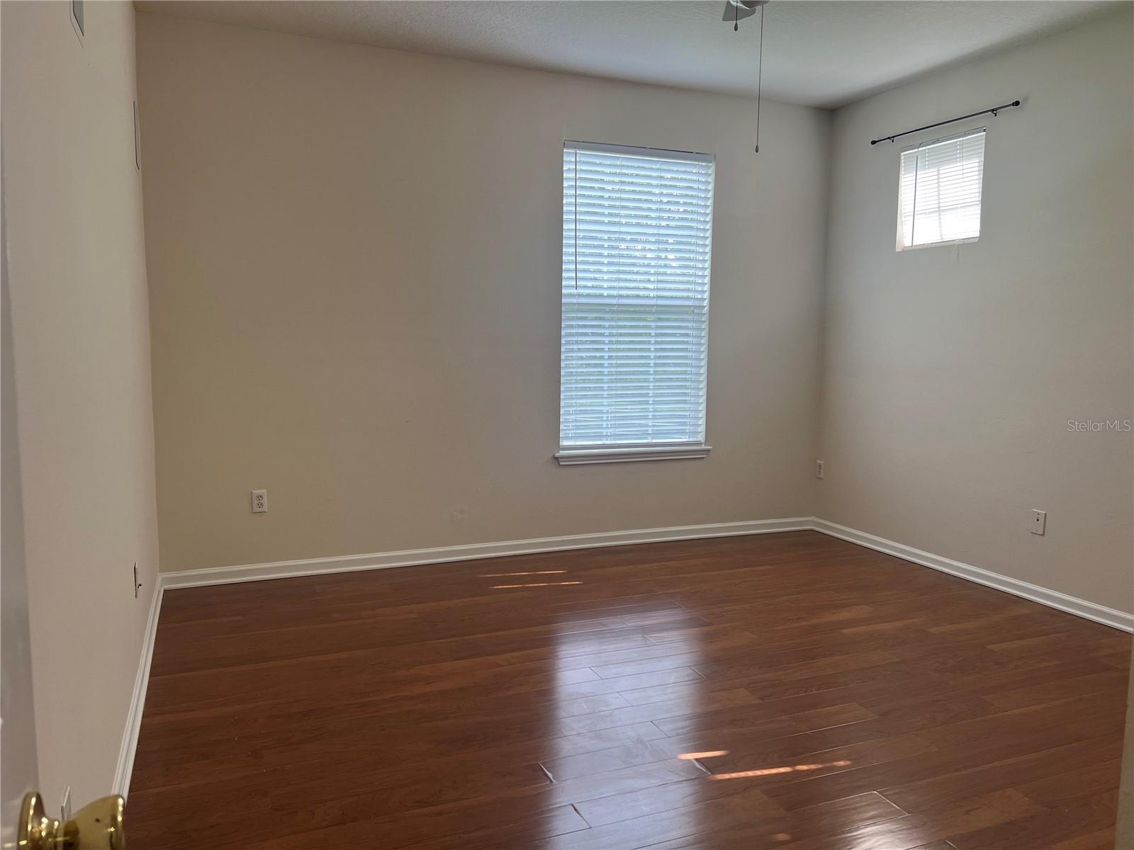 Image 4 of 8 For 14353 Fredricksburg Drive 912