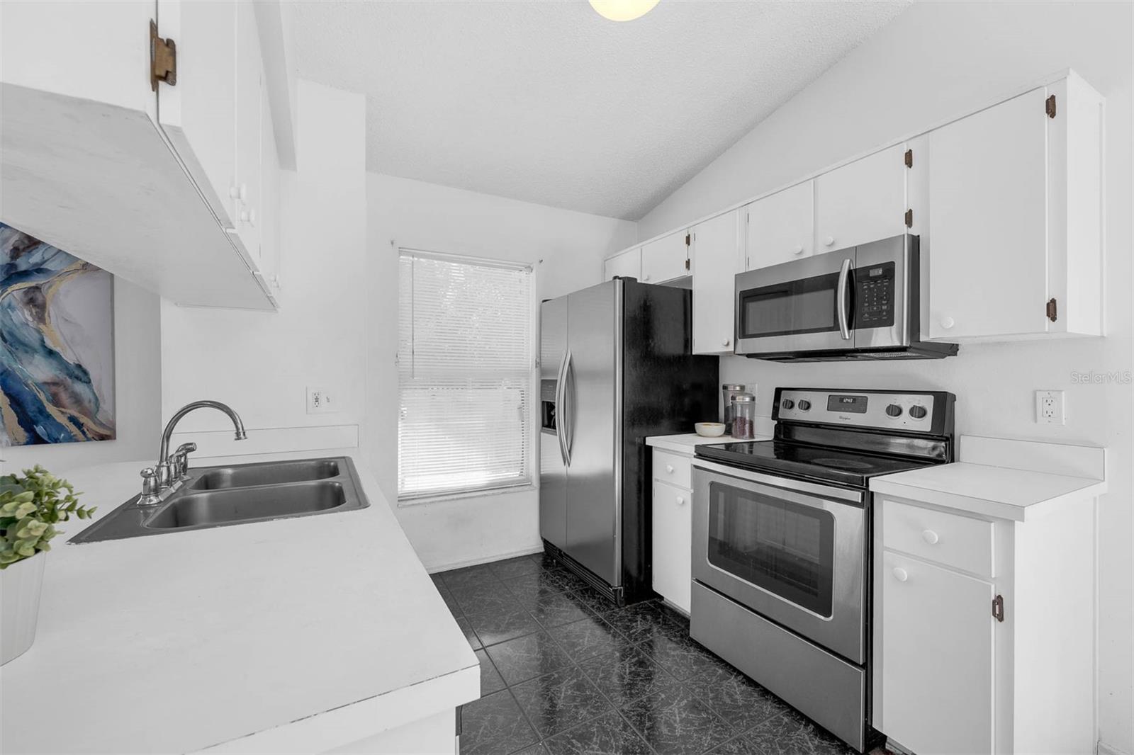 Image 10 of 24 For 5972 Kenlyn Court