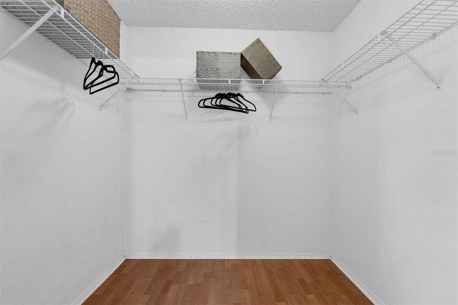 Image 14 of 24 For 5972 Kenlyn Court