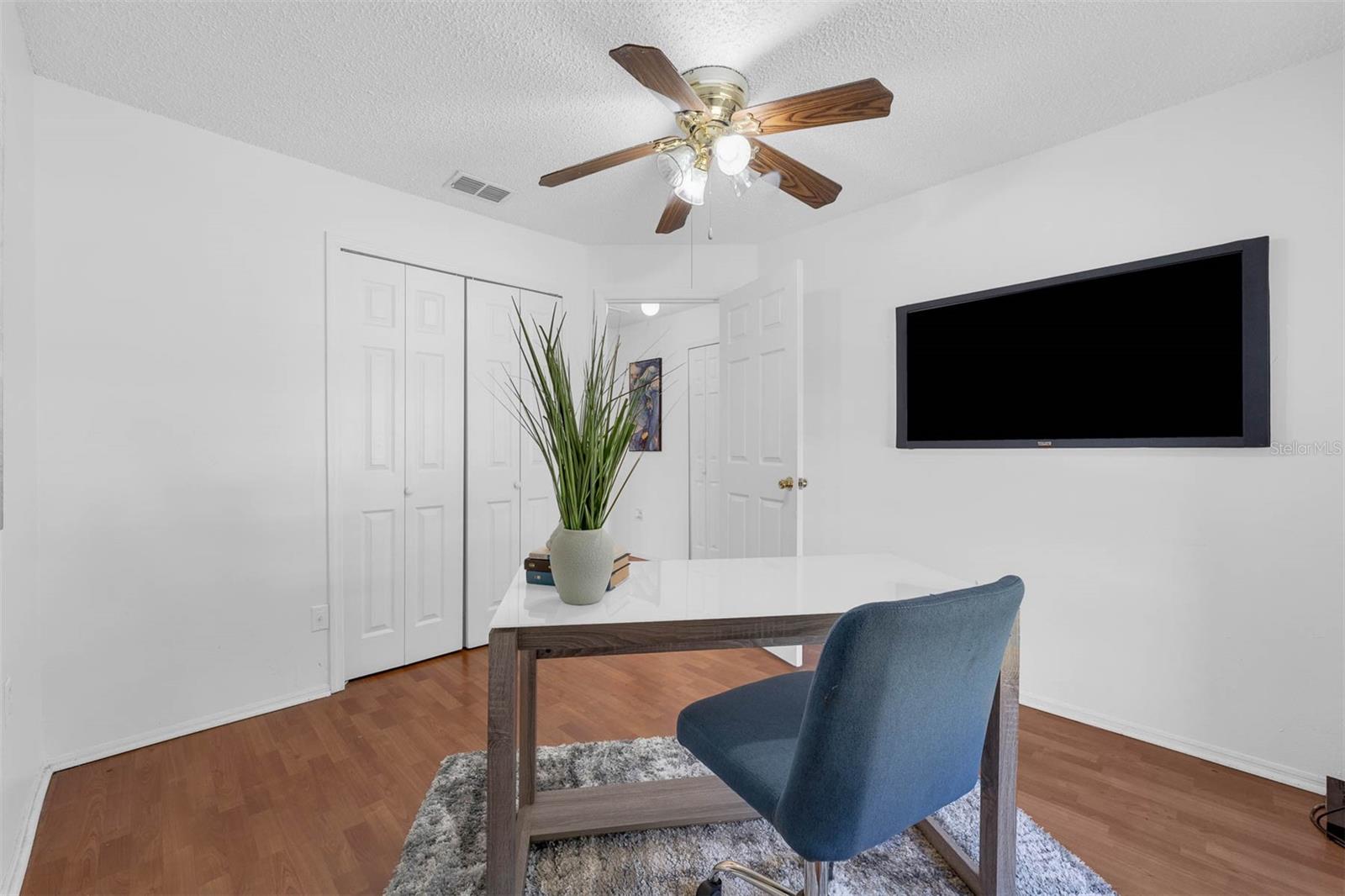 Image 19 of 24 For 5972 Kenlyn Court