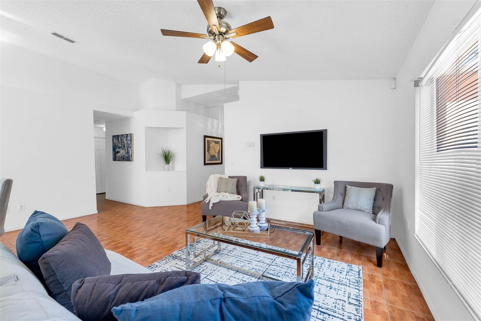 Image 5 of 24 For 5972 Kenlyn Court