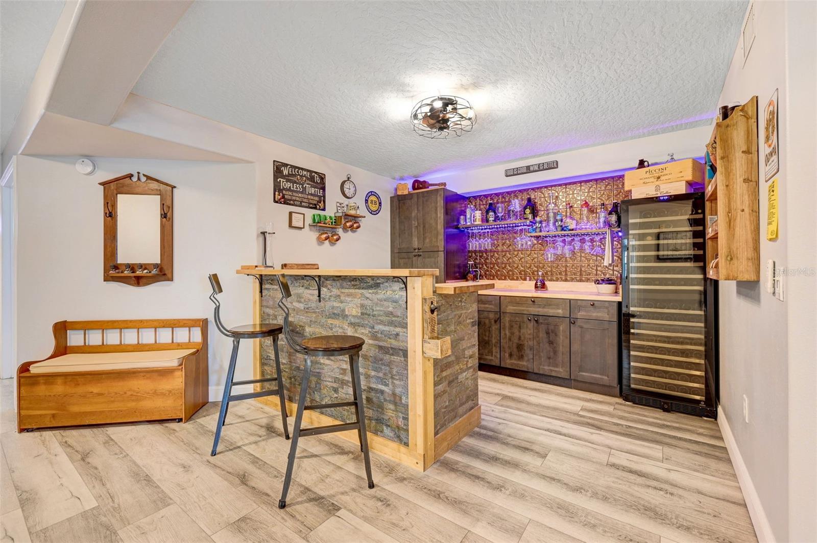 Image 23 of 59 For 3360 Atlantic Avenue 304