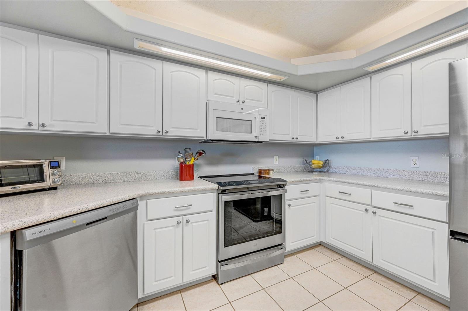 Image 28 of 59 For 3360 Atlantic Avenue 304