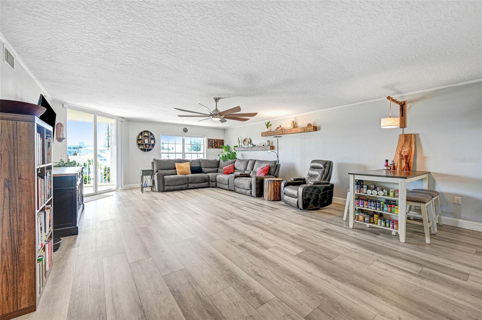 Image 32 of 59 For 3360 Atlantic Avenue 304