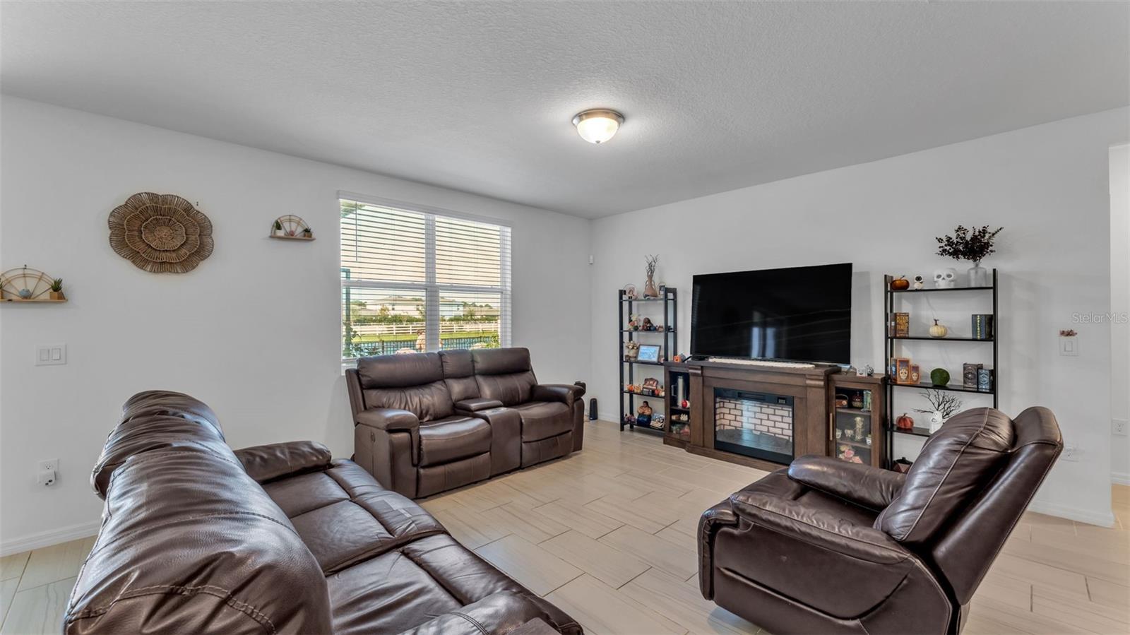 Image 15 of 29 For 2756 San Marco Way