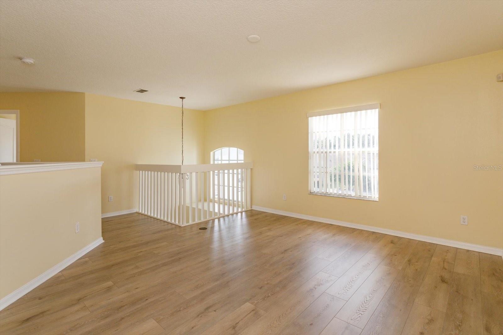 Image 18 of 23 For 18172 Thornhill Grand Circle