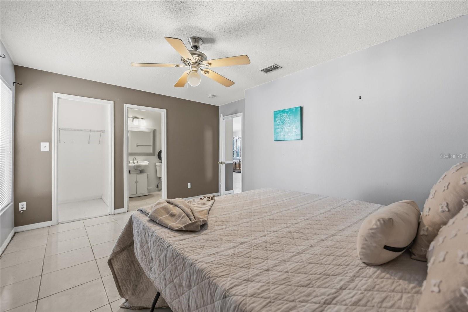 Image 16 of 25 For 2308 Harbor Town Drive