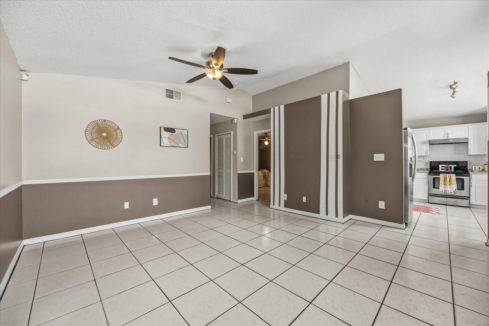 Image 18 of 25 For 2308 Harbor Town Drive