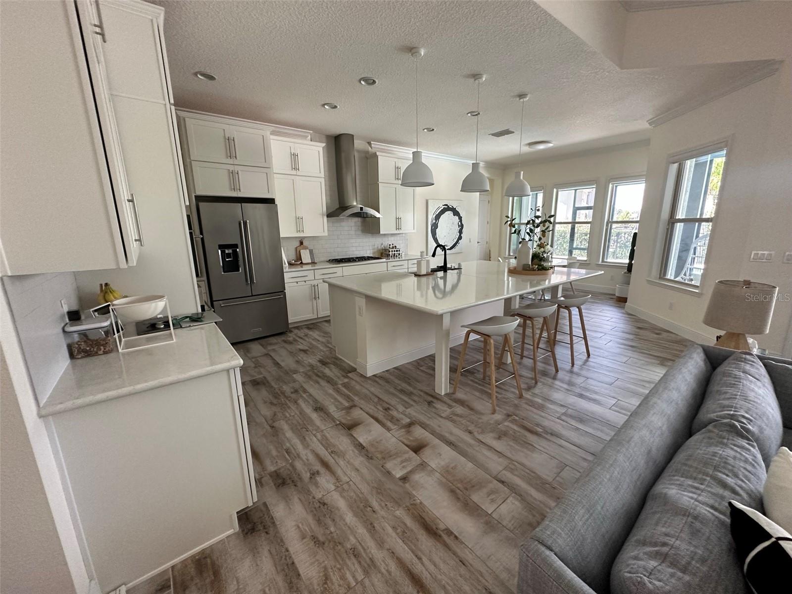 Image 13 of 66 For 1416 Oil Lamp Cove