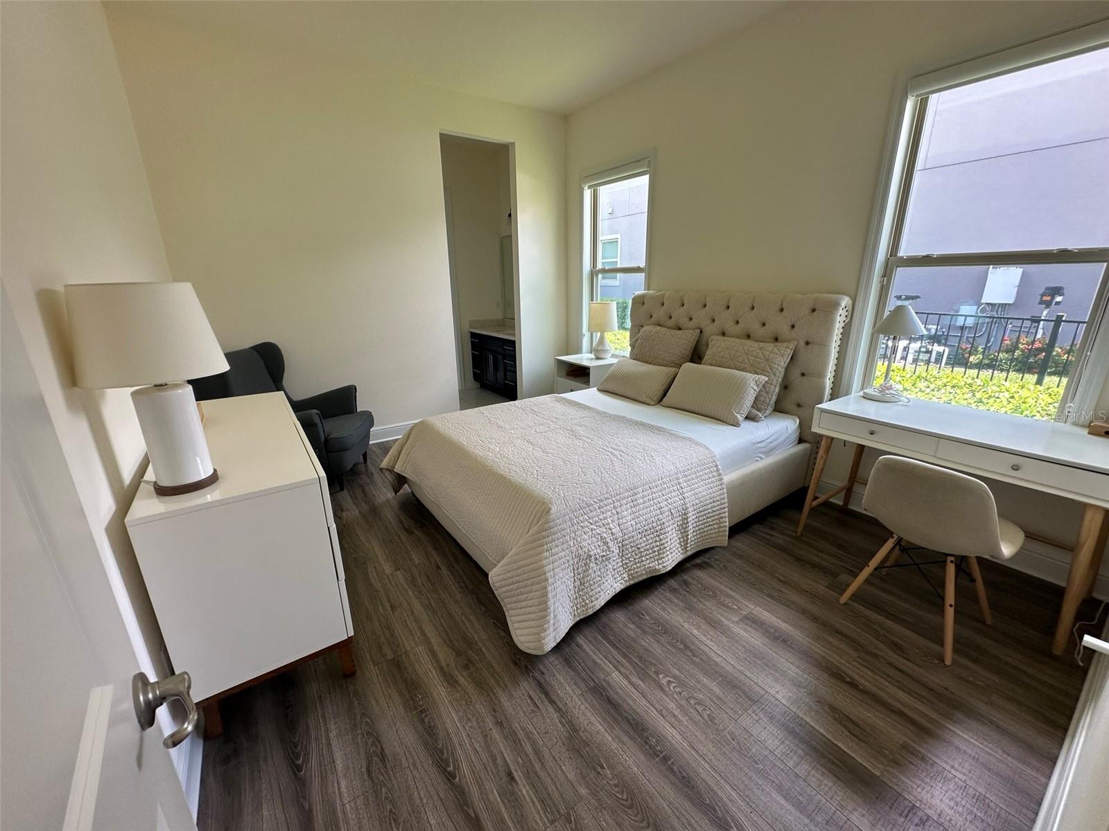 Image 22 of 66 For 1416 Oil Lamp Cove