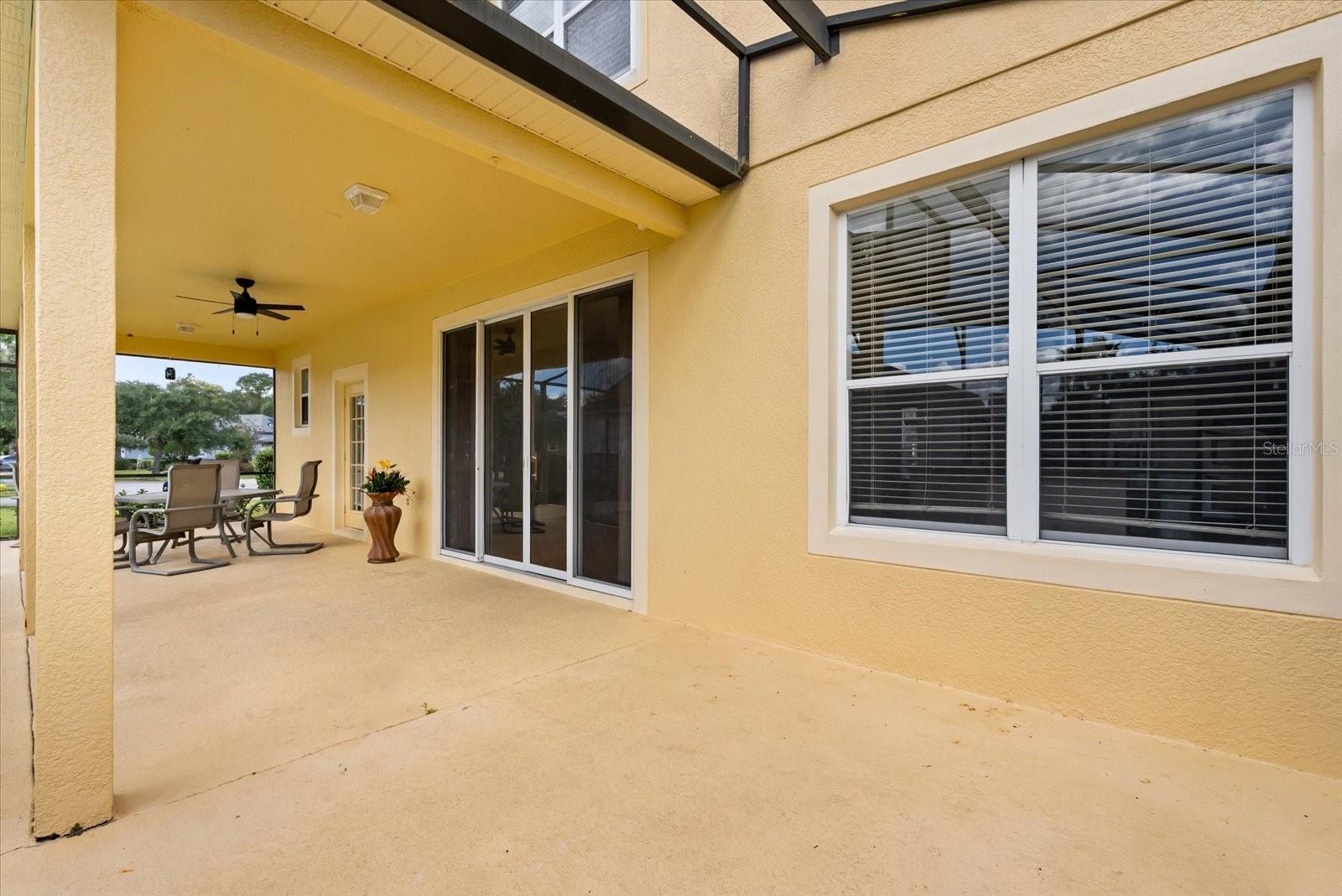 Image 36 of 41 For 1553 Cranston Street