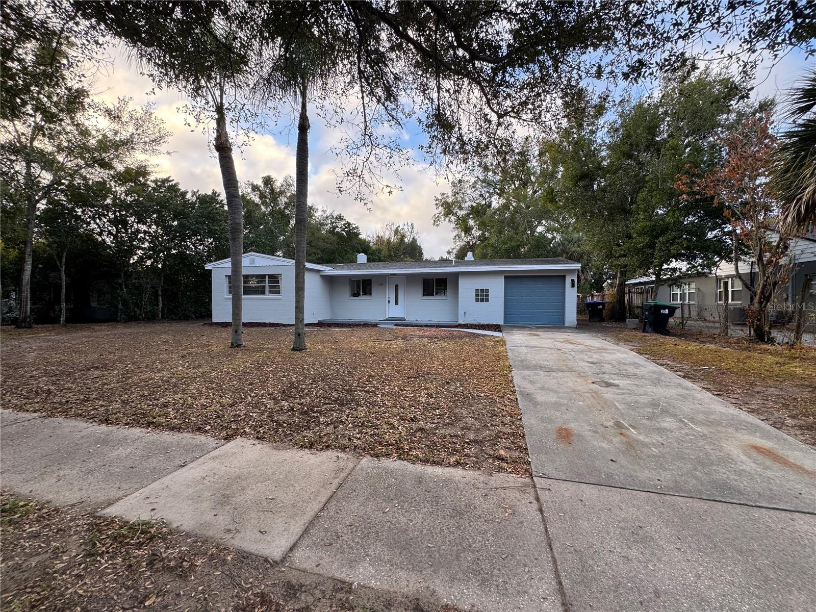 Image 14 of 15 For 2580 Euston Road 0