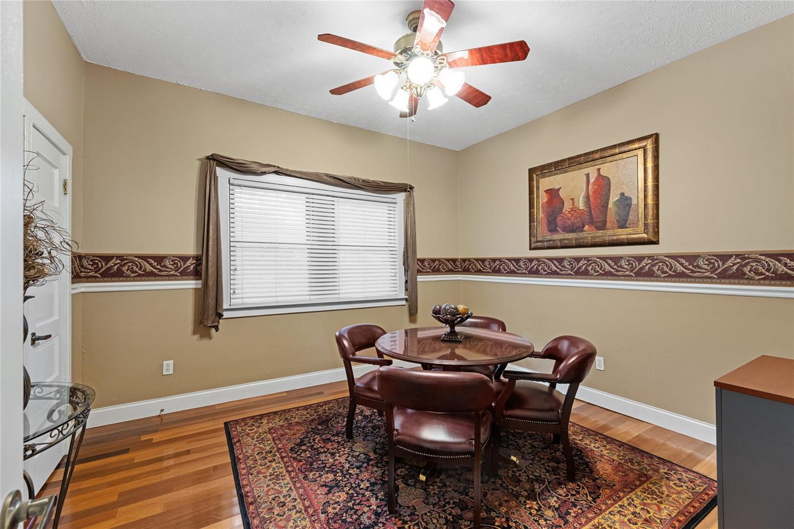 Image 9 of 21 For 272 Warren Avenue