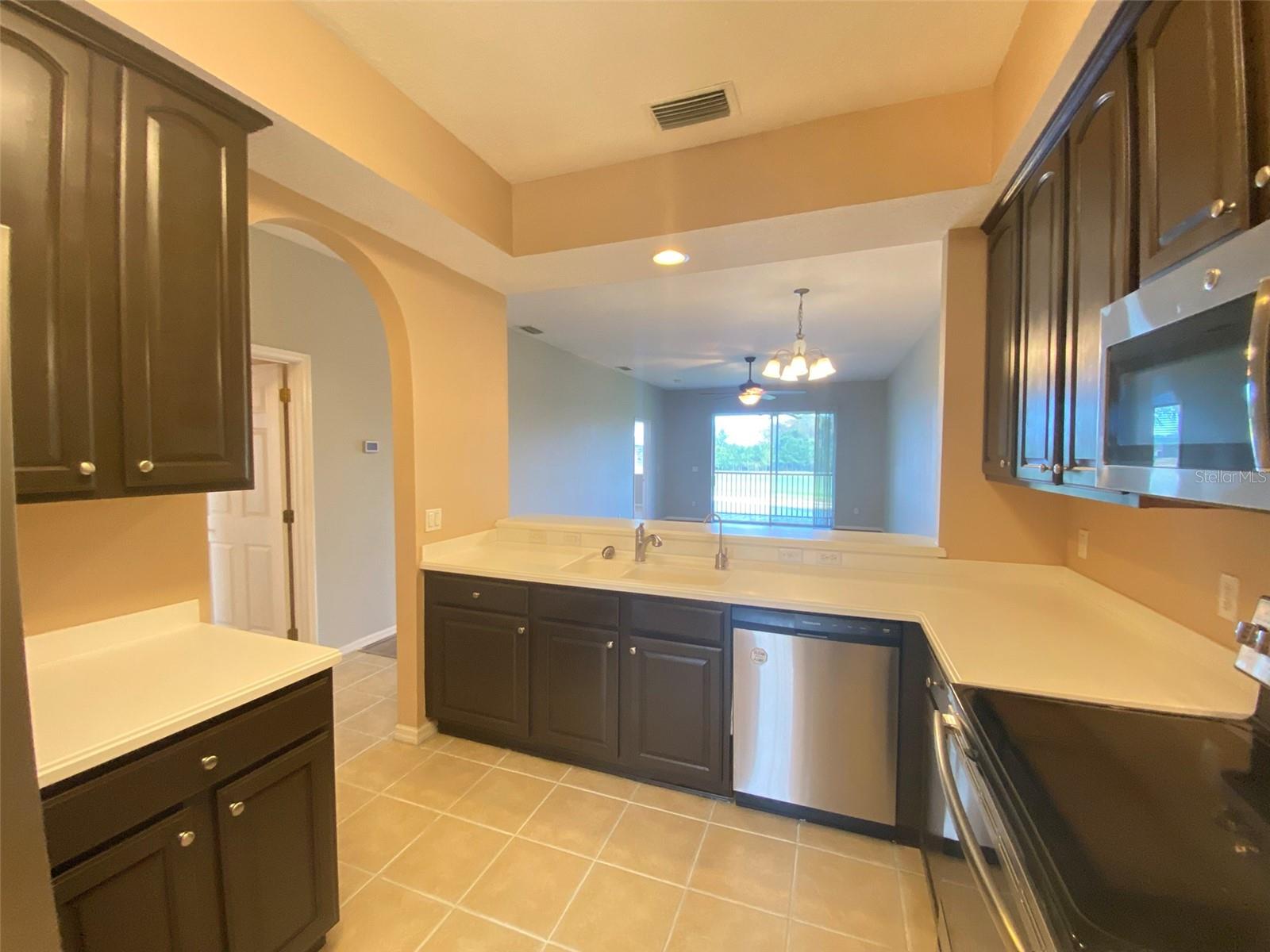 Image 10 of 38 For 9435 Myrtle Creek Lane 312