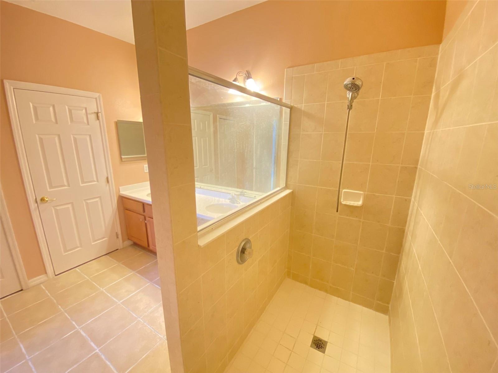 Image 34 of 38 For 9435 Myrtle Creek Lane 312