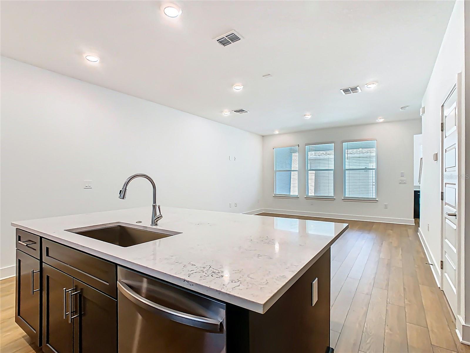 Image 11 of 75 For 13809 Luna Harvest Ave.