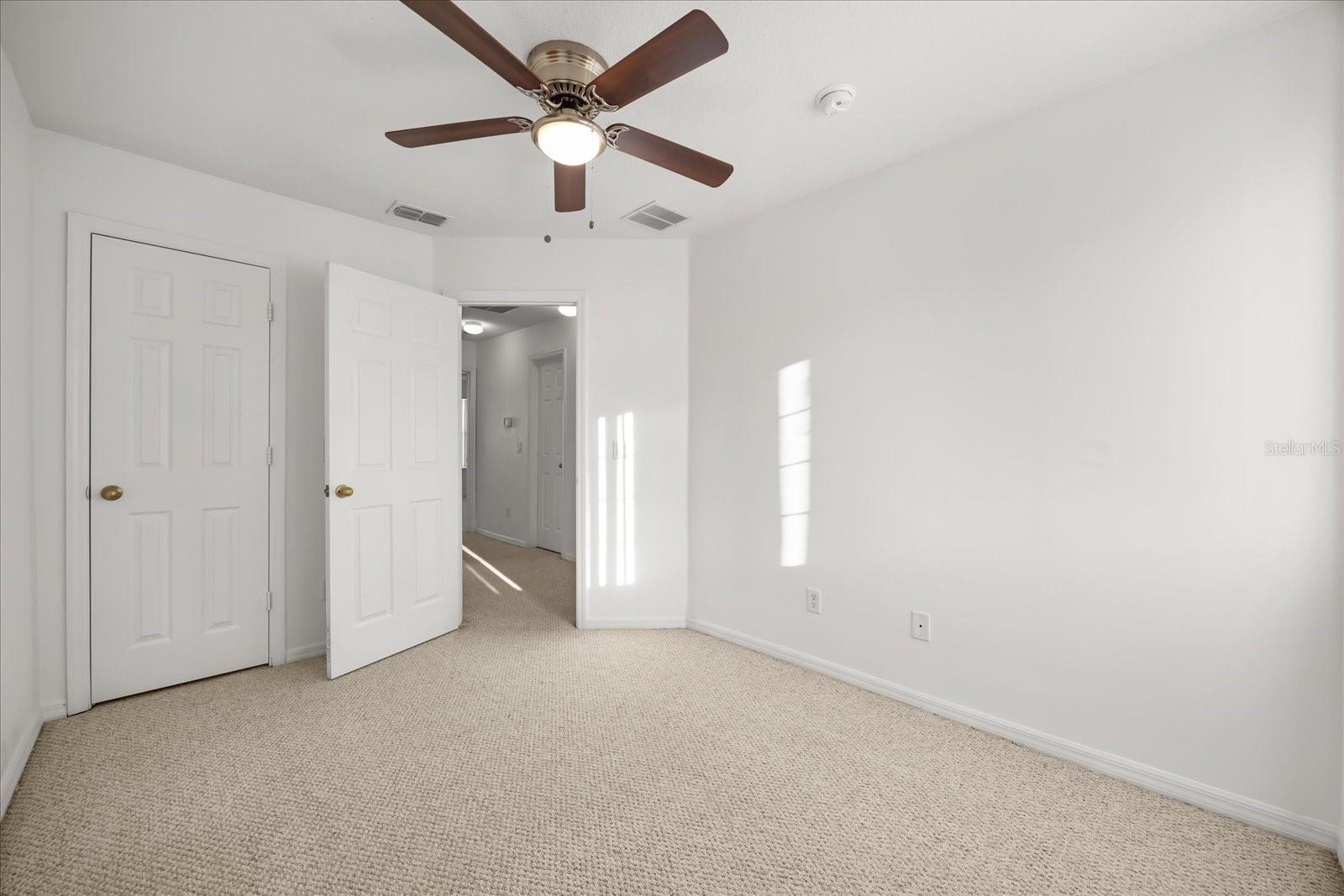 Image 19 of 27 For 1286 Beach Circle 1286