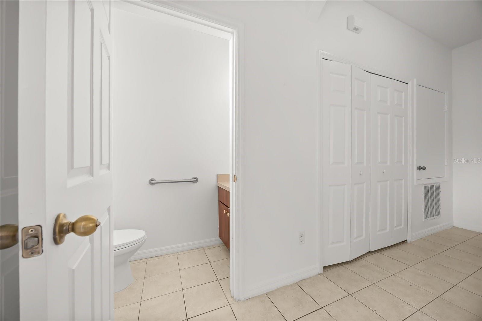 Image 20 of 27 For 1286 Beach Circle 1286