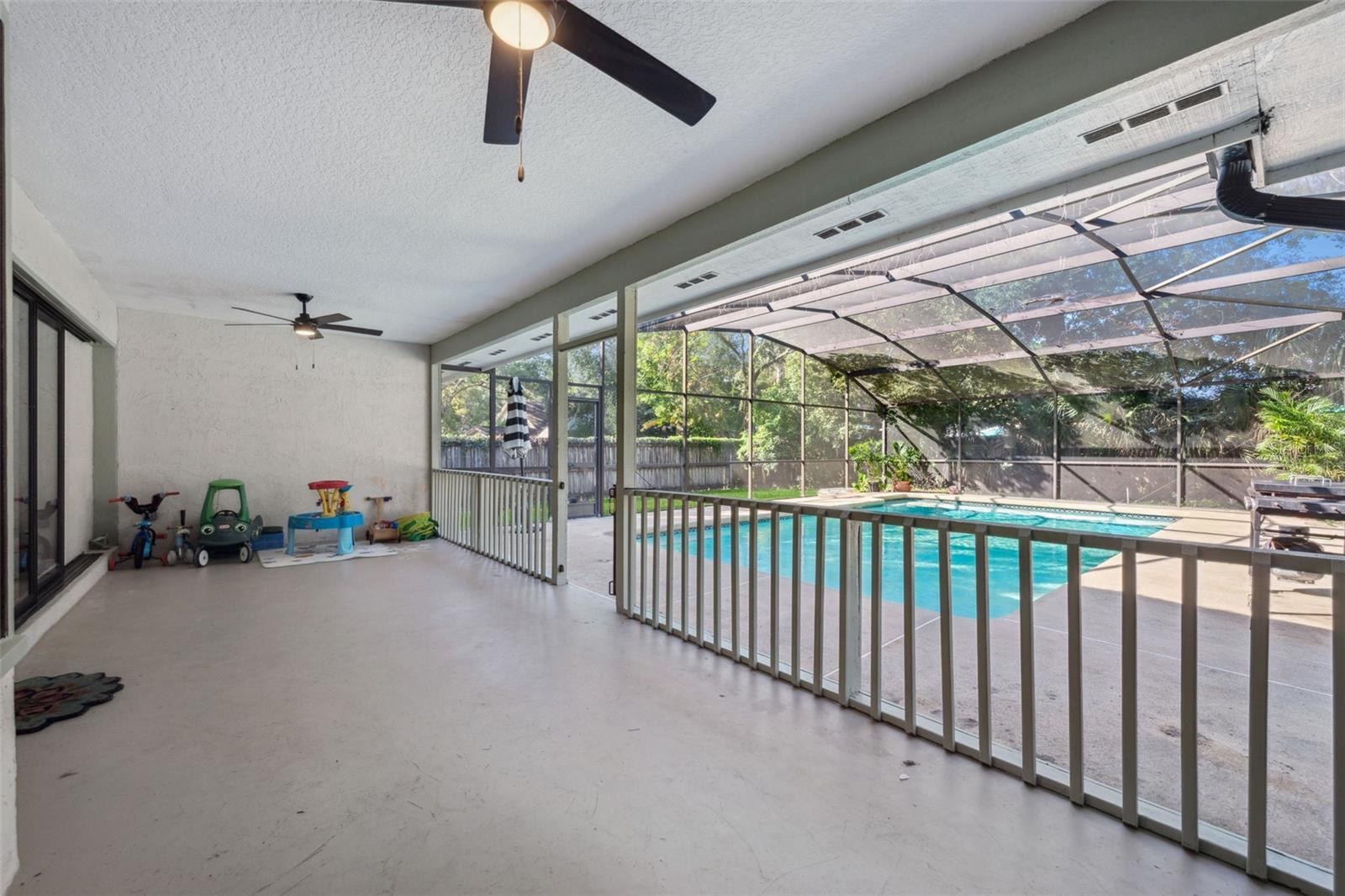 Image 14 of 20 For 240 Line Drive