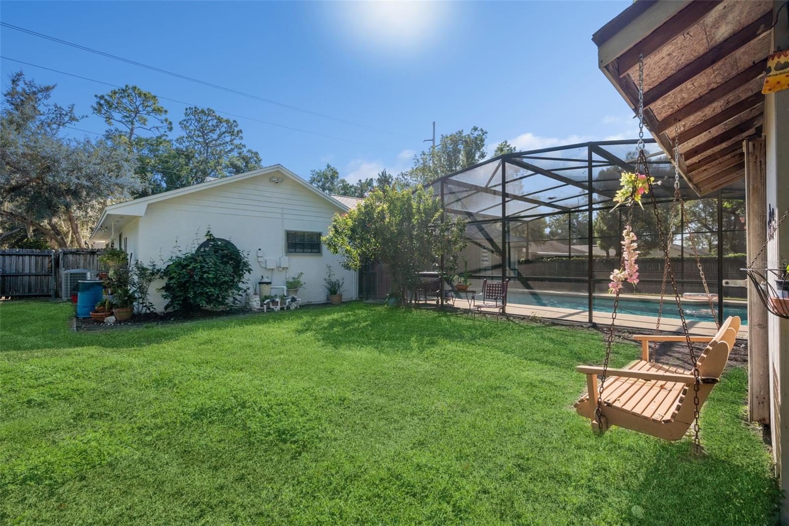 Image 15 of 20 For 240 Line Drive