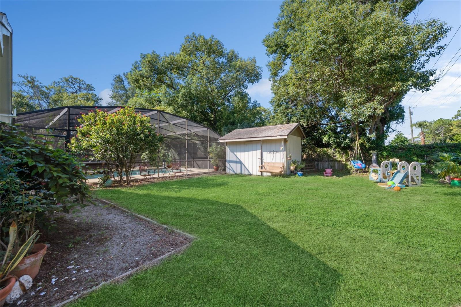 Image 16 of 20 For 240 Line Drive