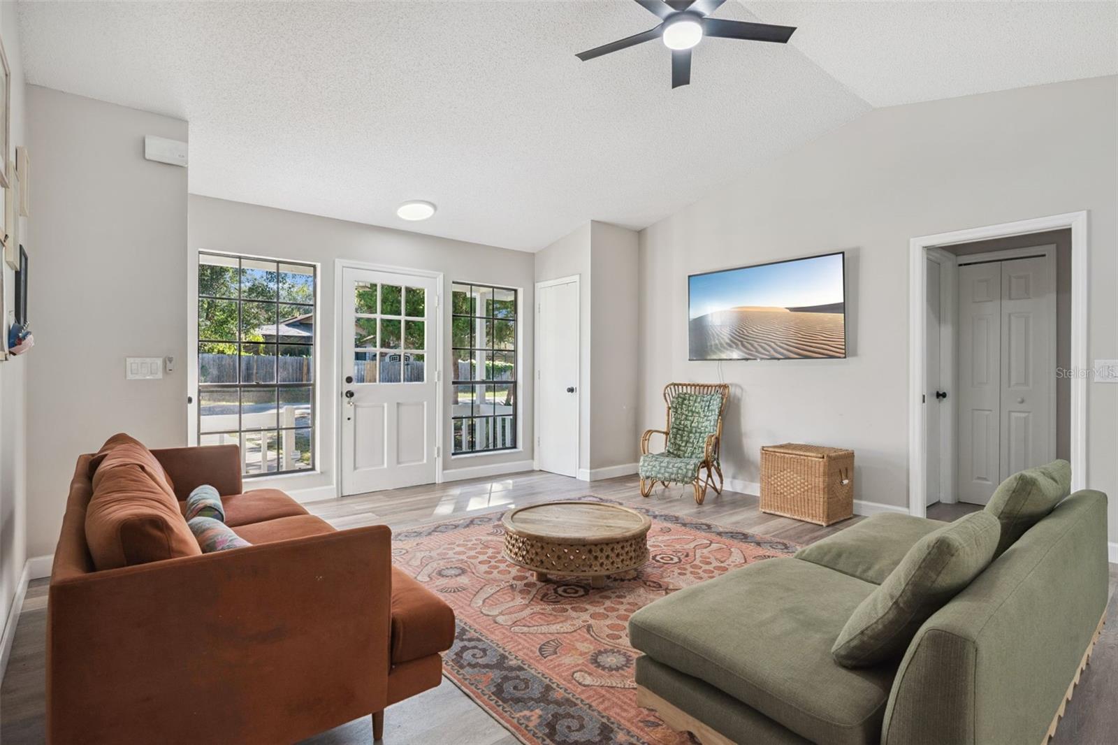 Image 5 of 20 For 240 Line Drive