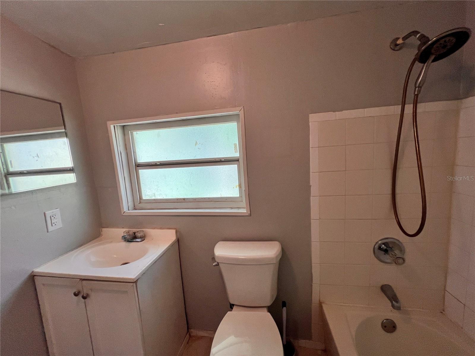 Image 5 of 16 For 422 Rock Pit Road A