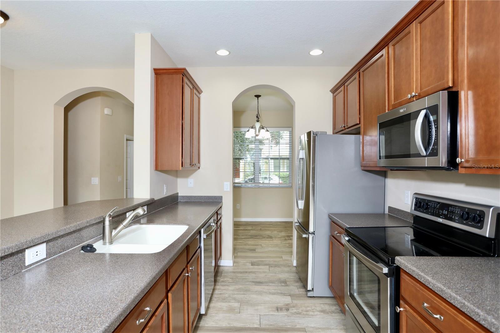 Image 12 of 33 For 7912 Northlake Parkway