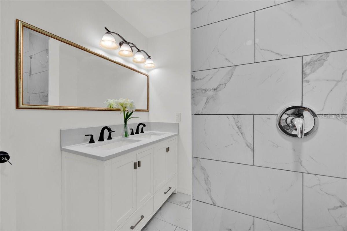 Image 13 of 28 For 2930 Rio Lane