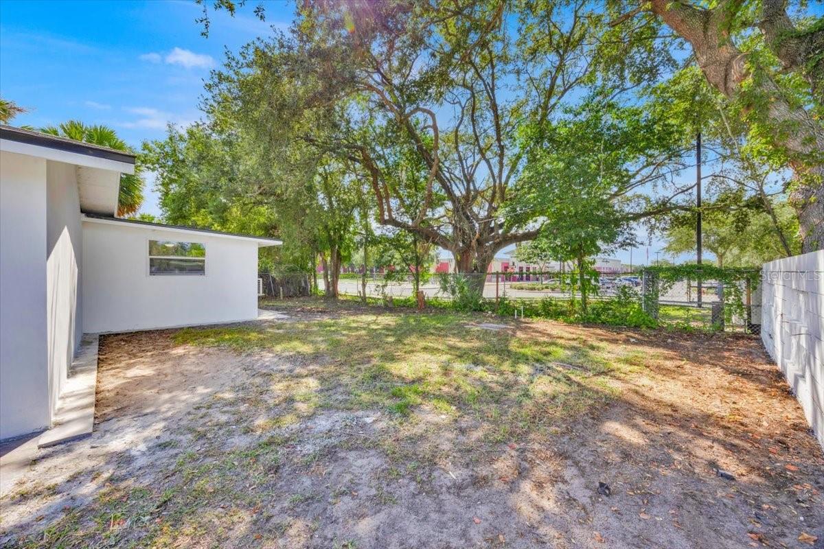 Image 26 of 28 For 2930 Rio Lane