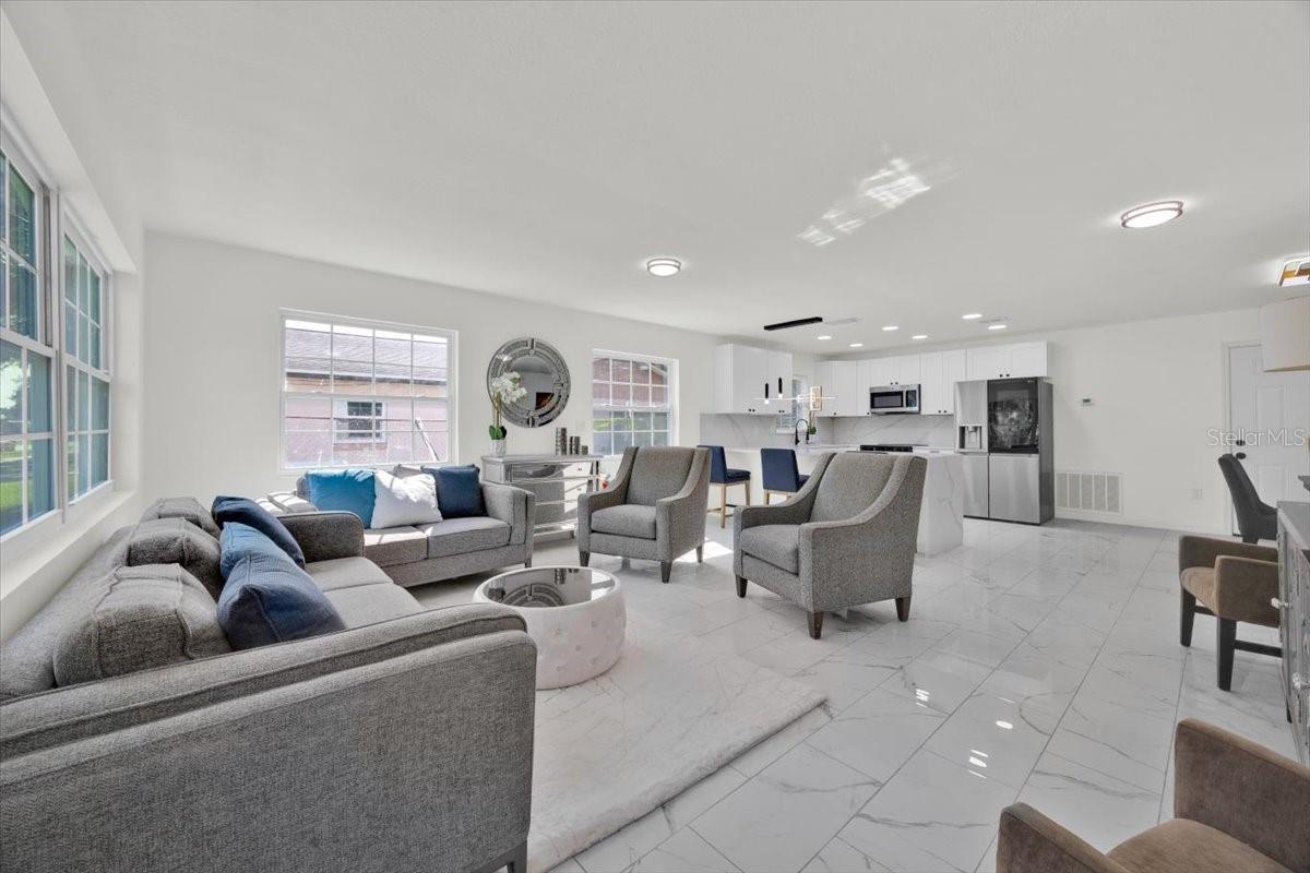 Image 5 of 28 For 2930 Rio Lane