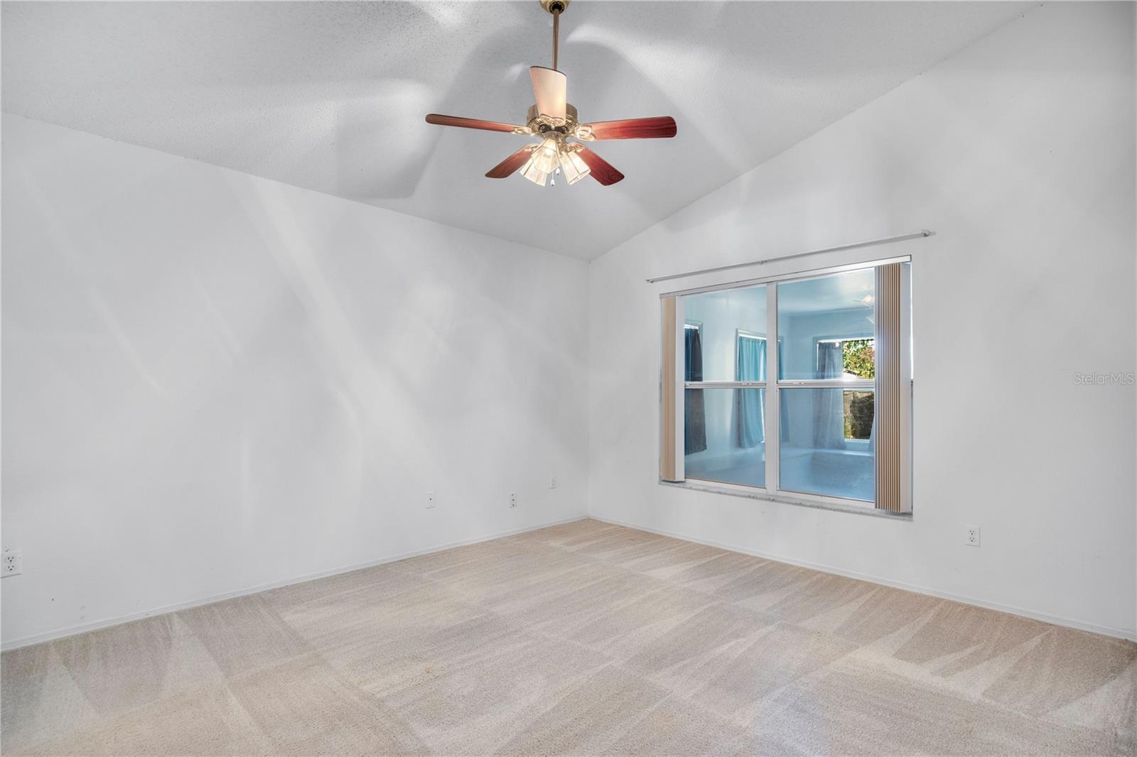 Image 14 of 31 For 6019 Long Peak Drive