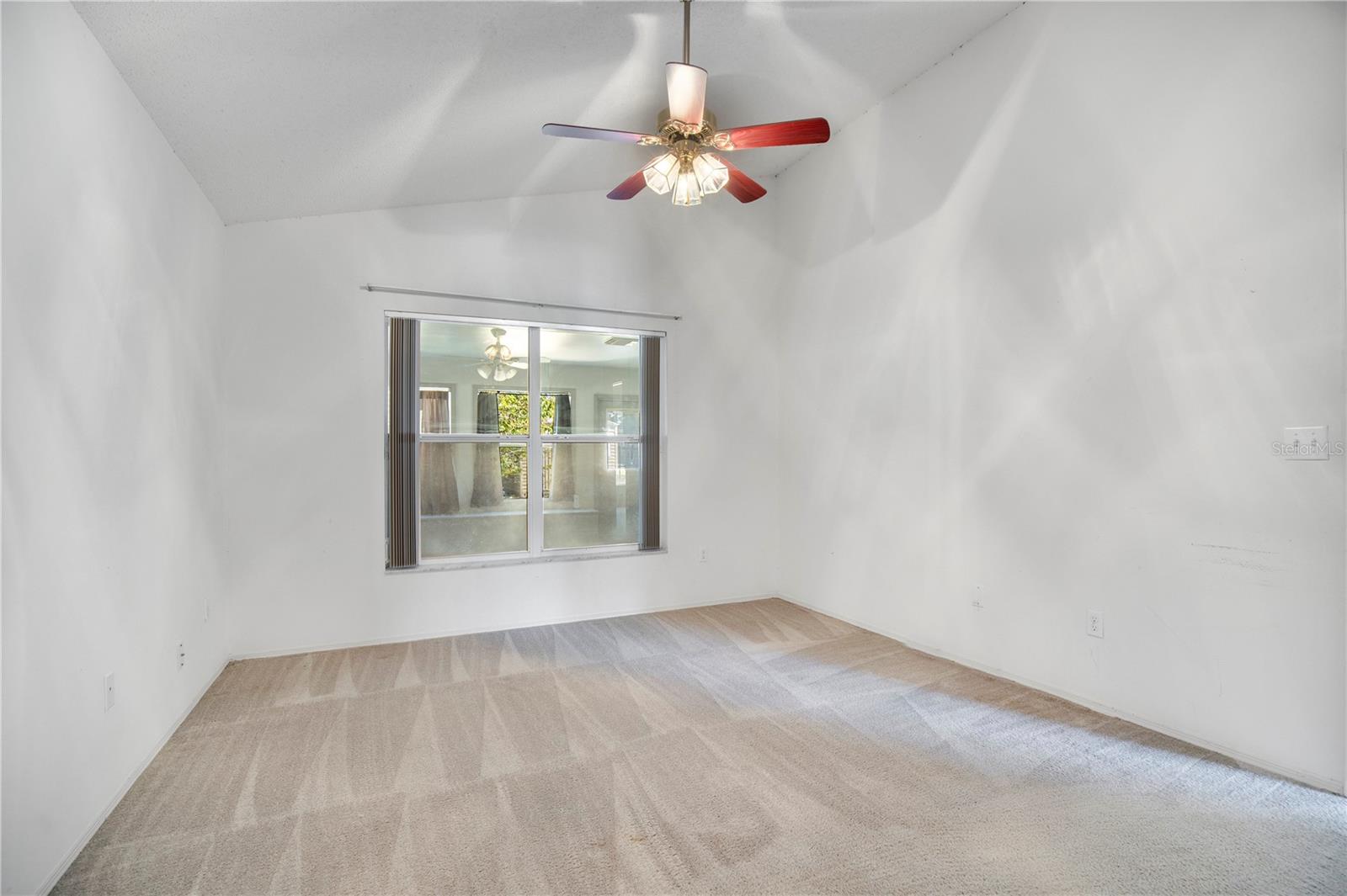 Image 15 of 31 For 6019 Long Peak Drive