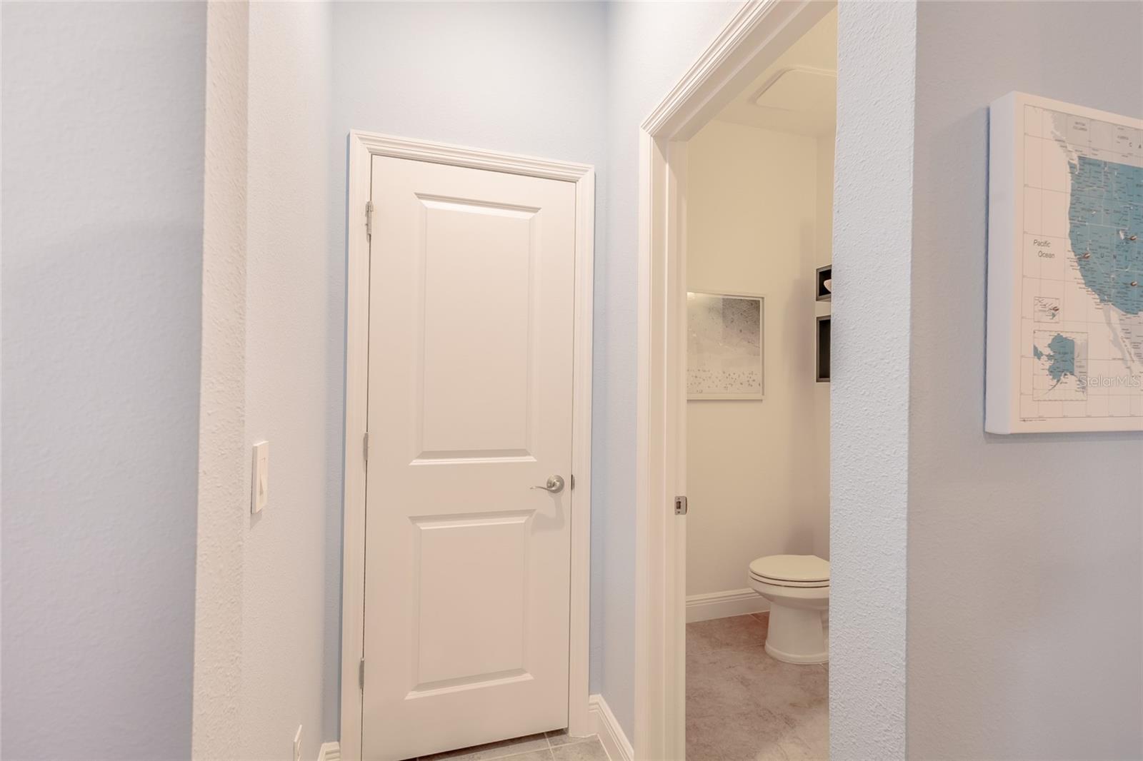 Image 21 of 100 For 14243 Holly Pond Court