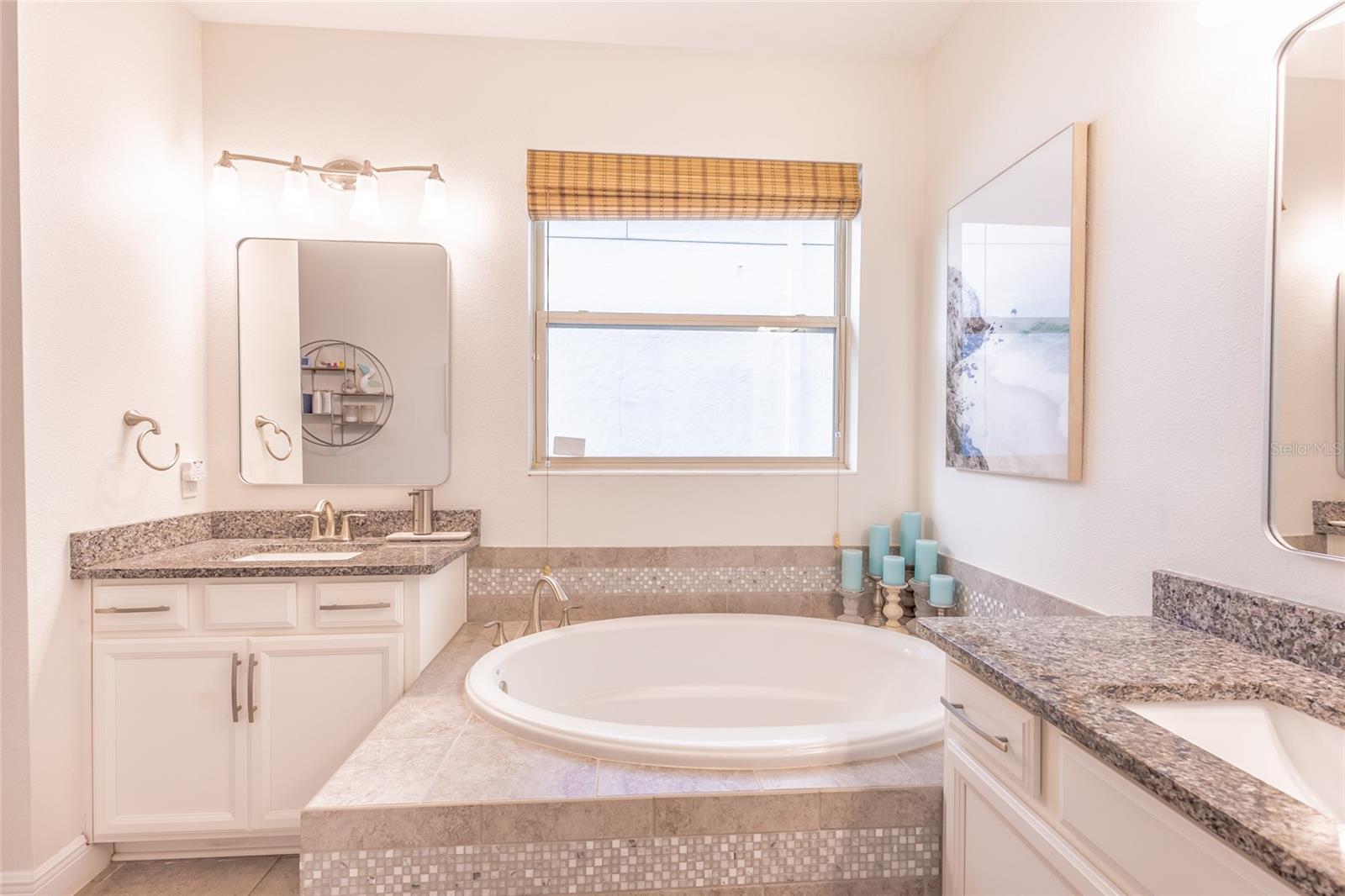 Image 43 of 100 For 14243 Holly Pond Court