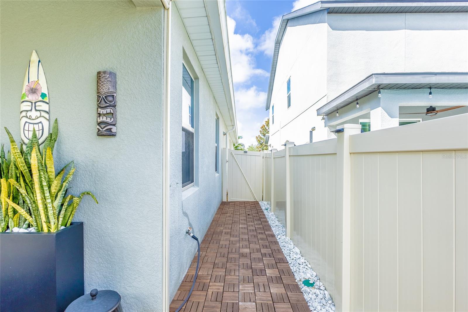 Image 62 of 100 For 14243 Holly Pond Court