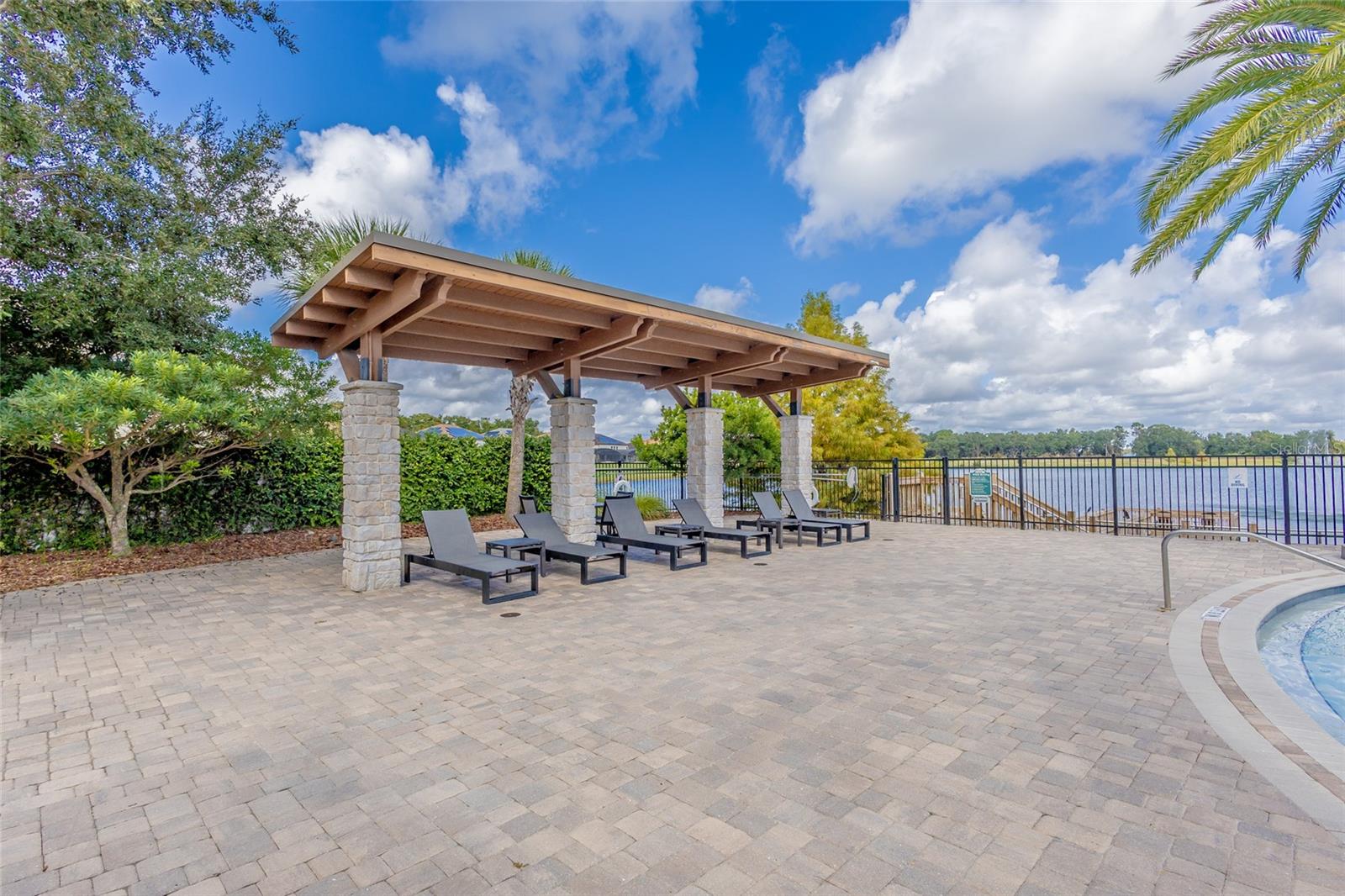 Image 93 of 100 For 14243 Holly Pond Court