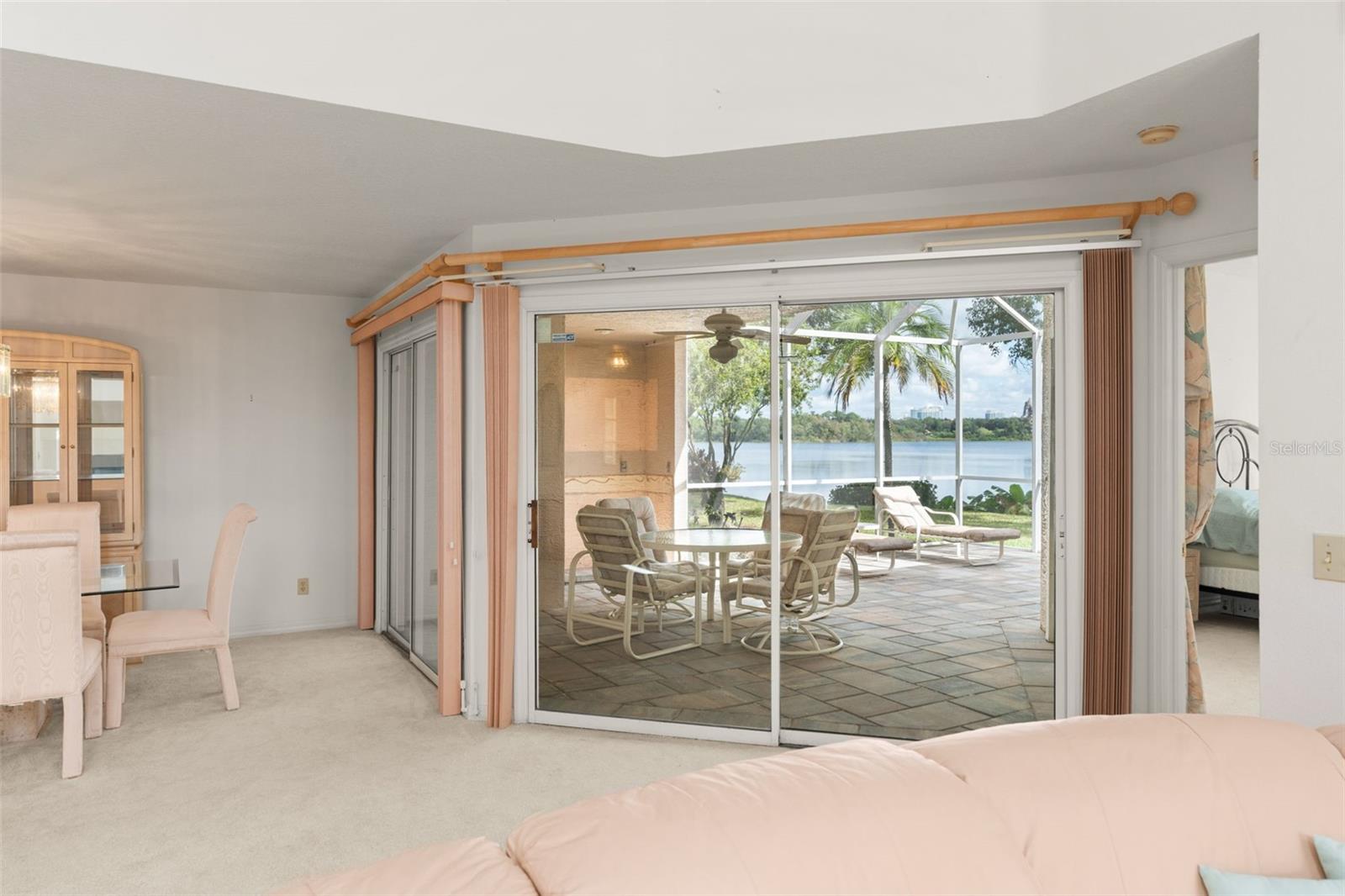 Image 10 of 66 For 7571 Somerset Shores Court