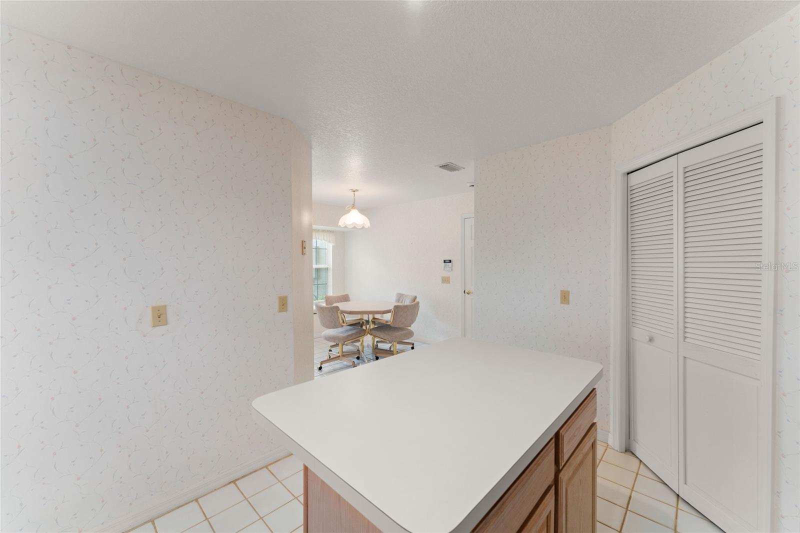 Image 19 of 66 For 7571 Somerset Shores Court