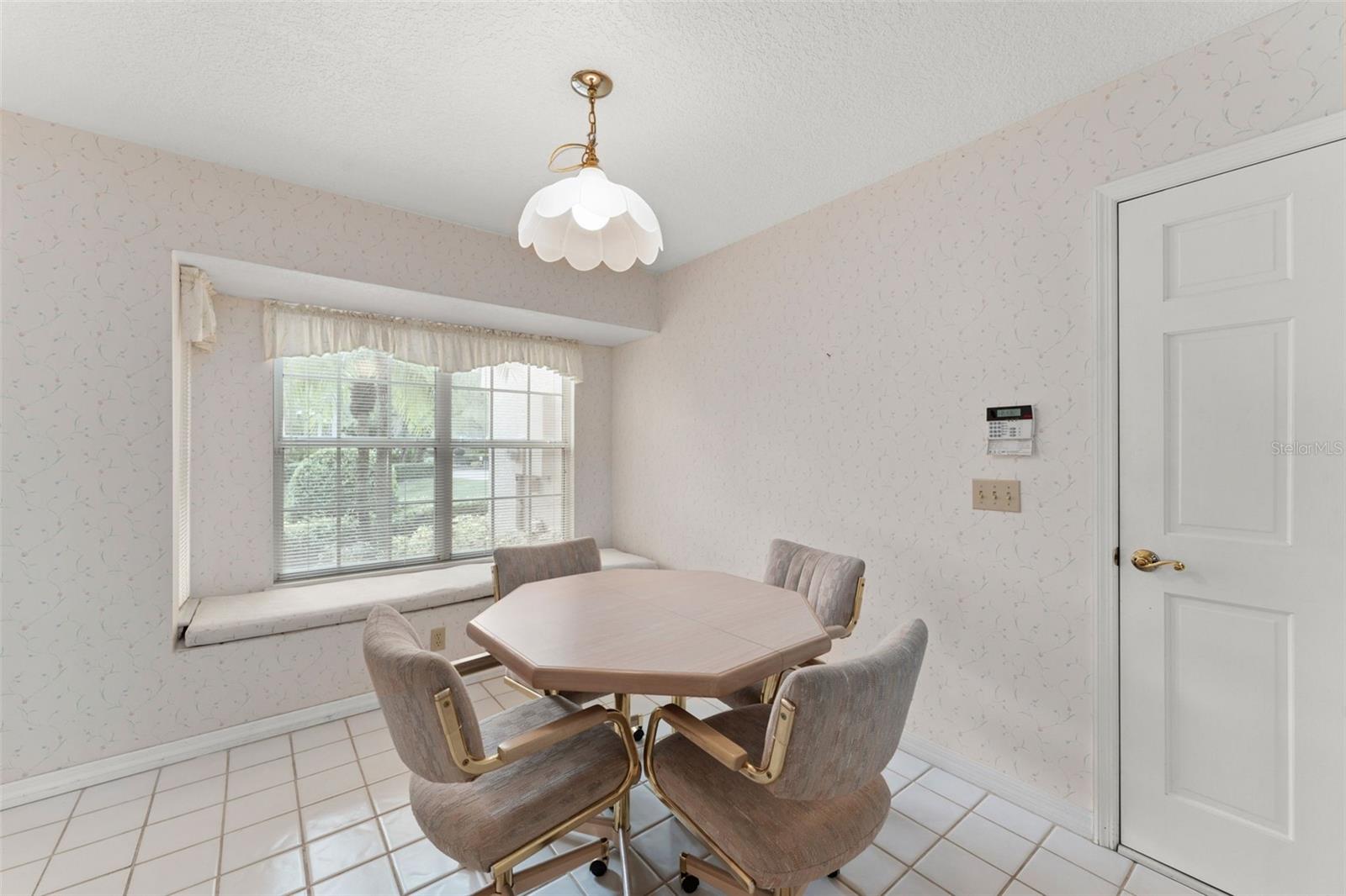 Image 20 of 66 For 7571 Somerset Shores Court