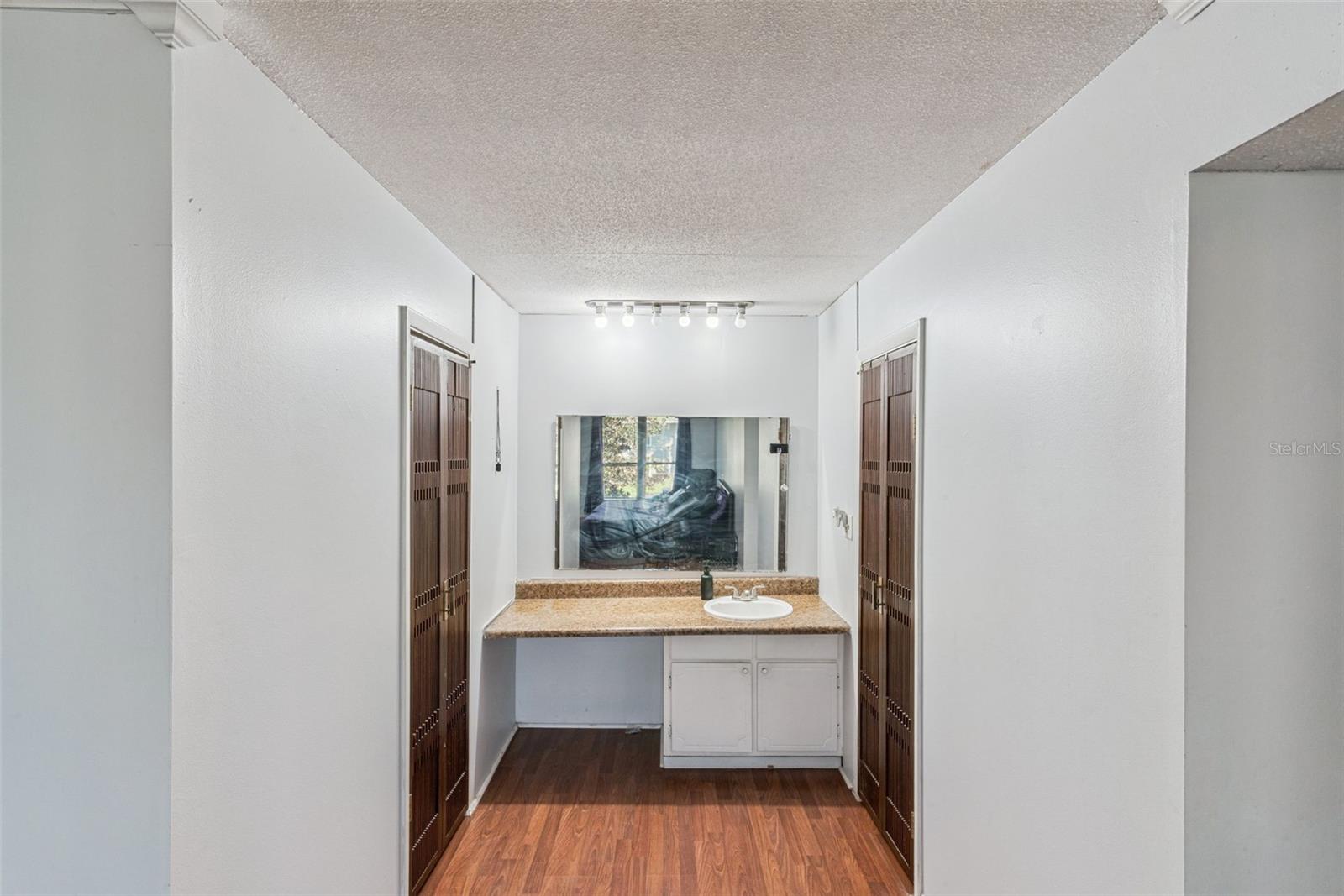 Image 18 of 25 For 1935 Conway Road 6