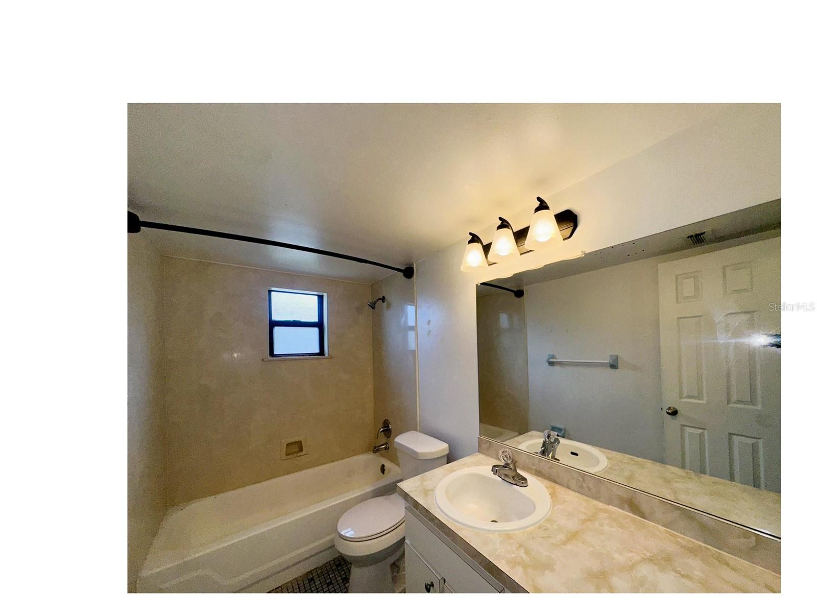 Image 4 of 15 For 2316 Bryan Street