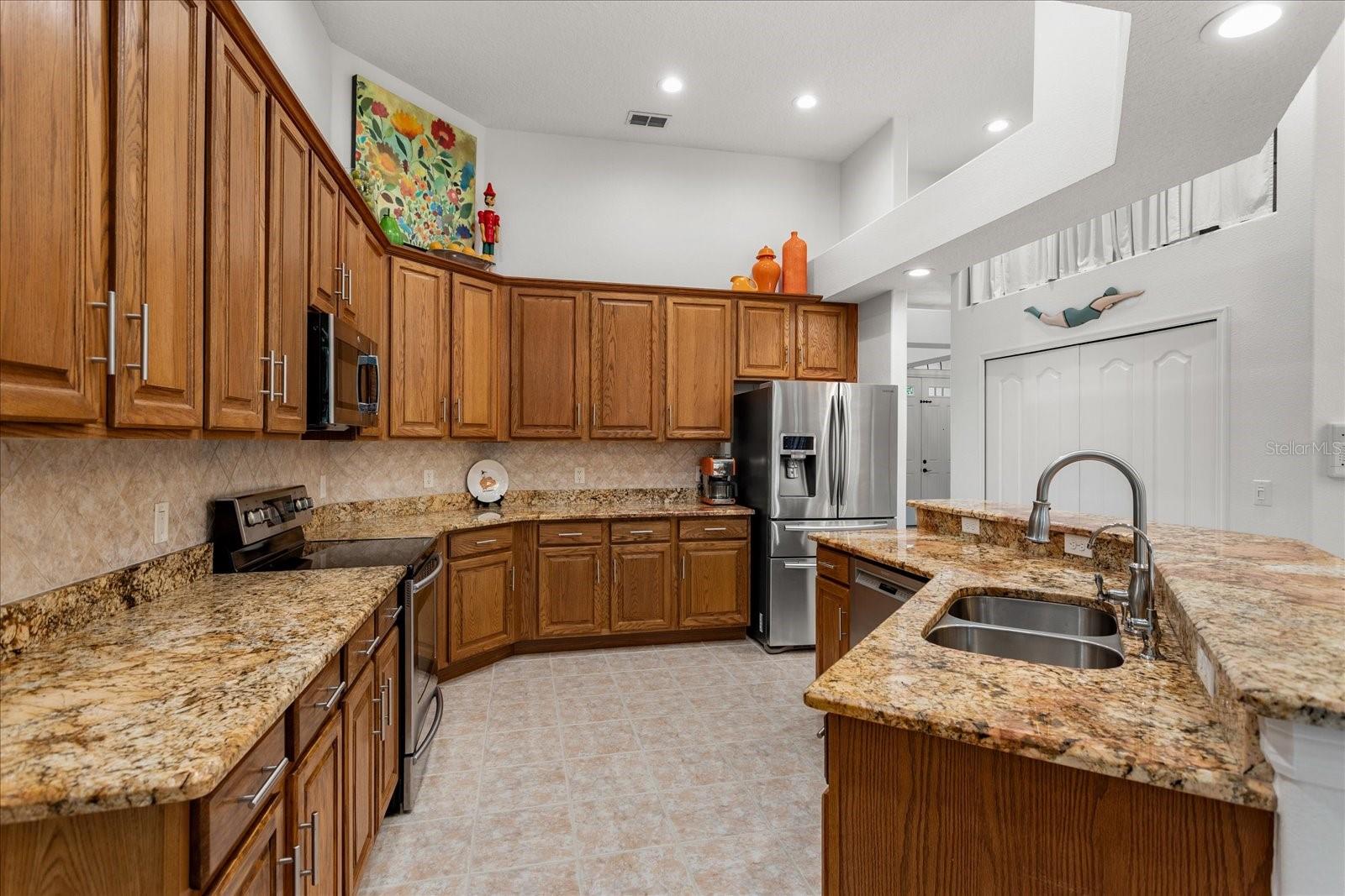 Image 13 of 49 For 574 Sand Wedge Loop