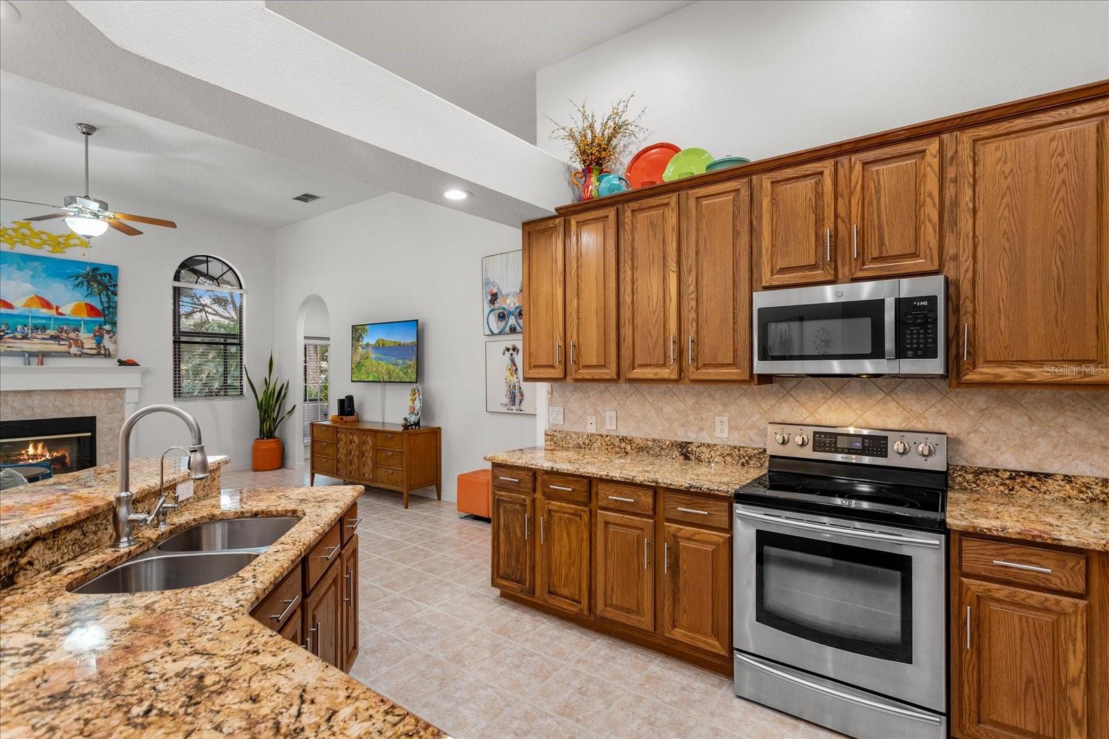 Image 14 of 49 For 574 Sand Wedge Loop