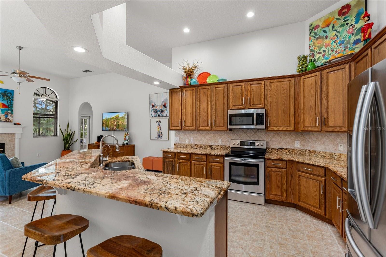 Image 15 of 49 For 574 Sand Wedge Loop