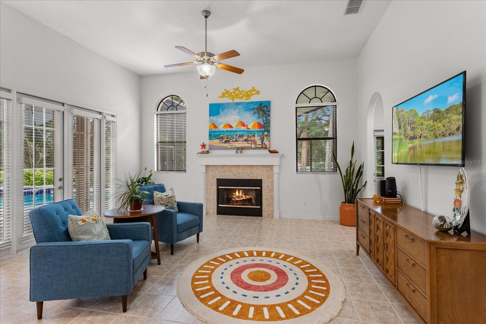 Image 21 of 49 For 574 Sand Wedge Loop