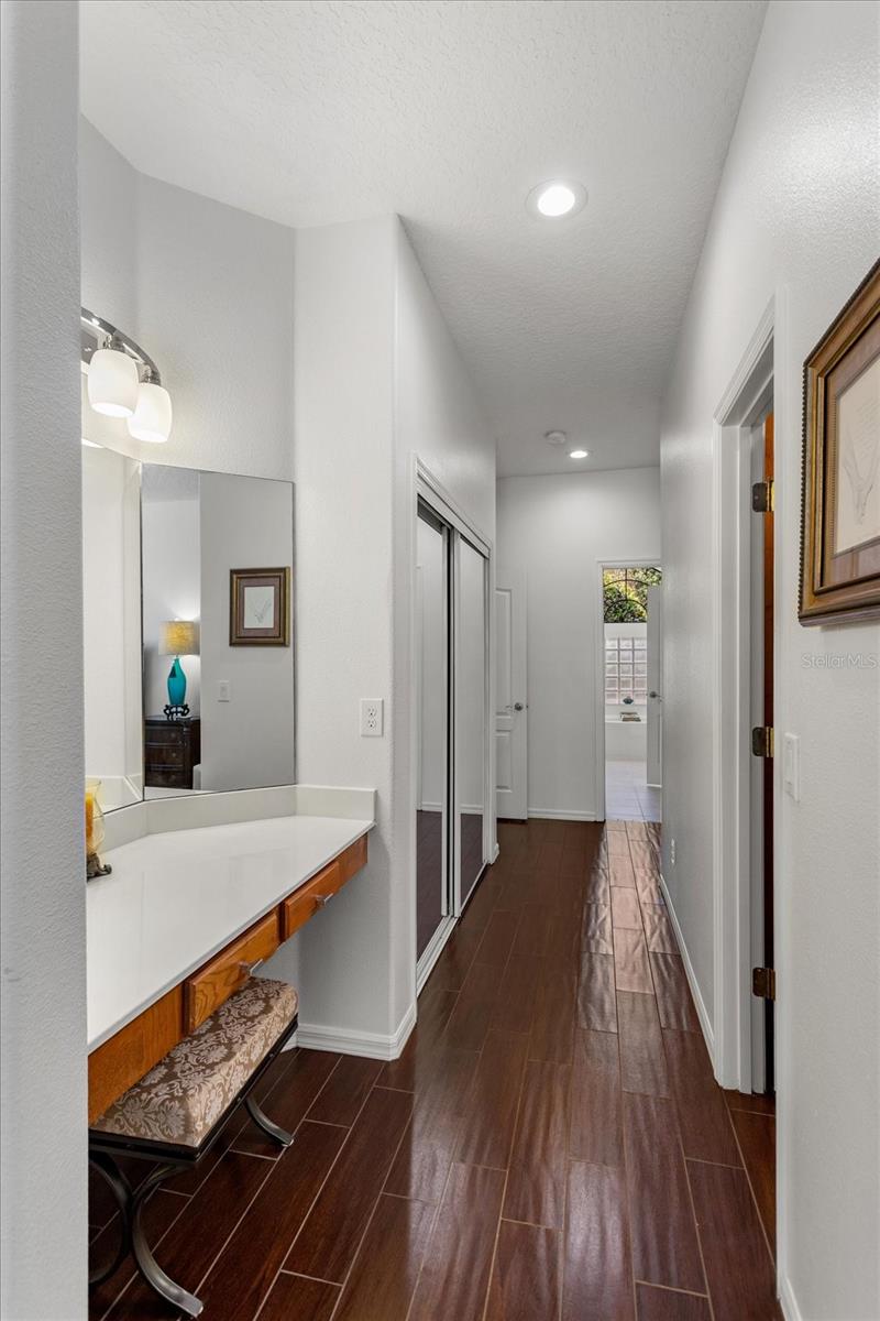 Image 26 of 49 For 574 Sand Wedge Loop