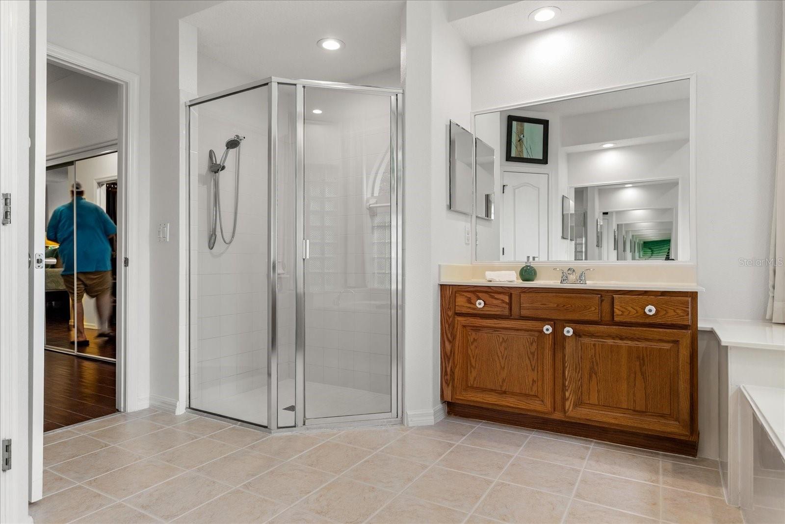 Image 28 of 49 For 574 Sand Wedge Loop