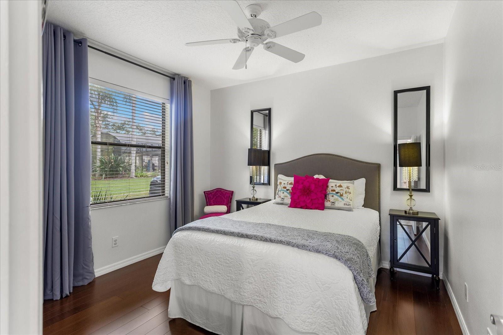 Image 30 of 49 For 574 Sand Wedge Loop