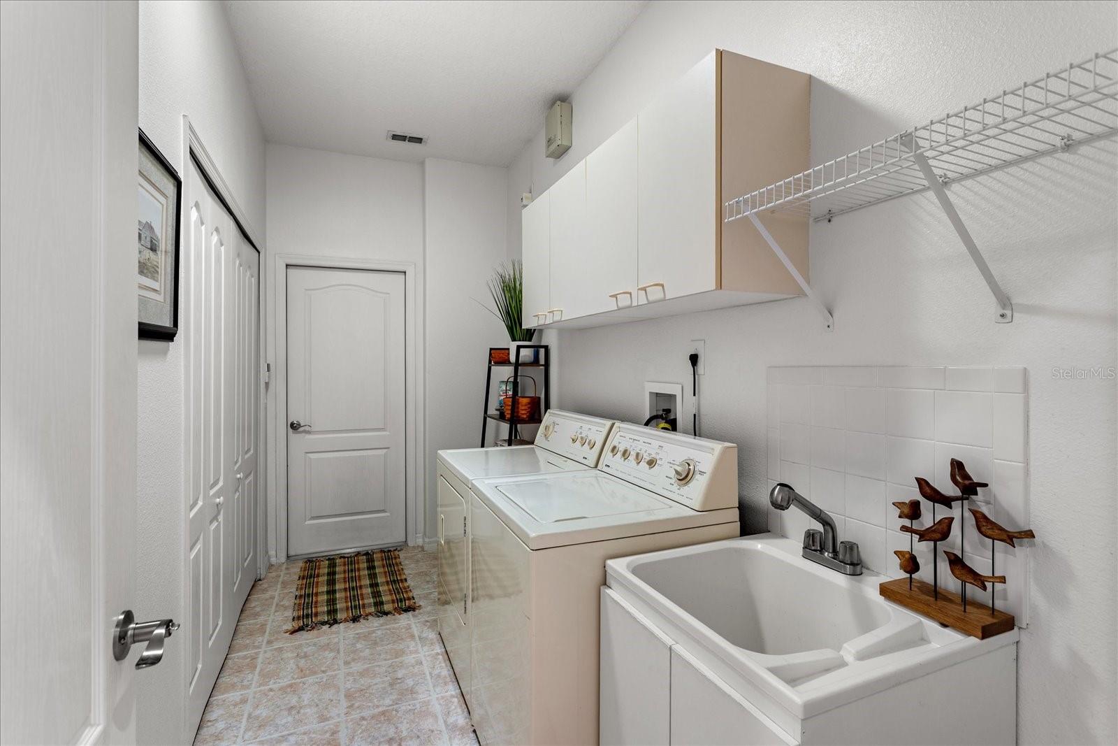 Image 35 of 49 For 574 Sand Wedge Loop